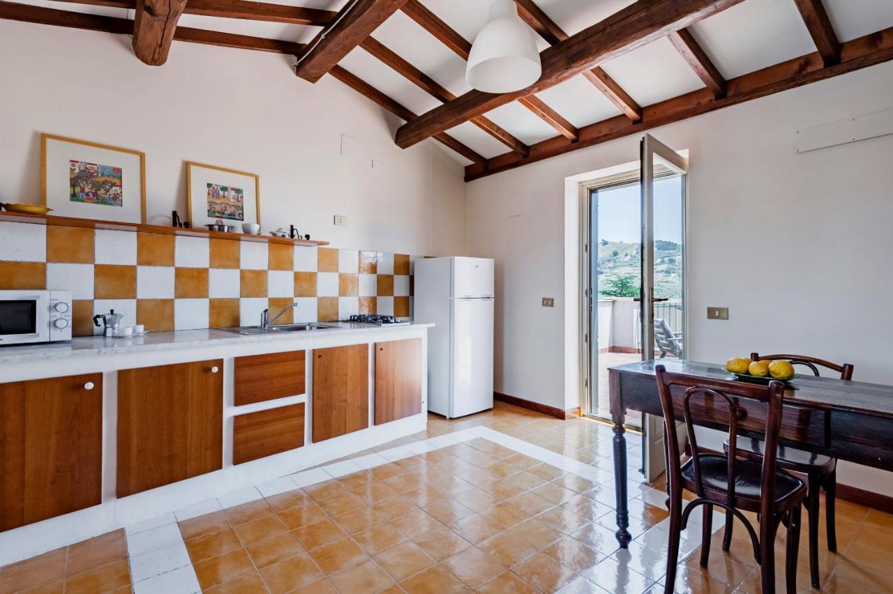 Gli Iris Apartments By Wonderful Italy Linguaglossa Dış mekan fotoğraf