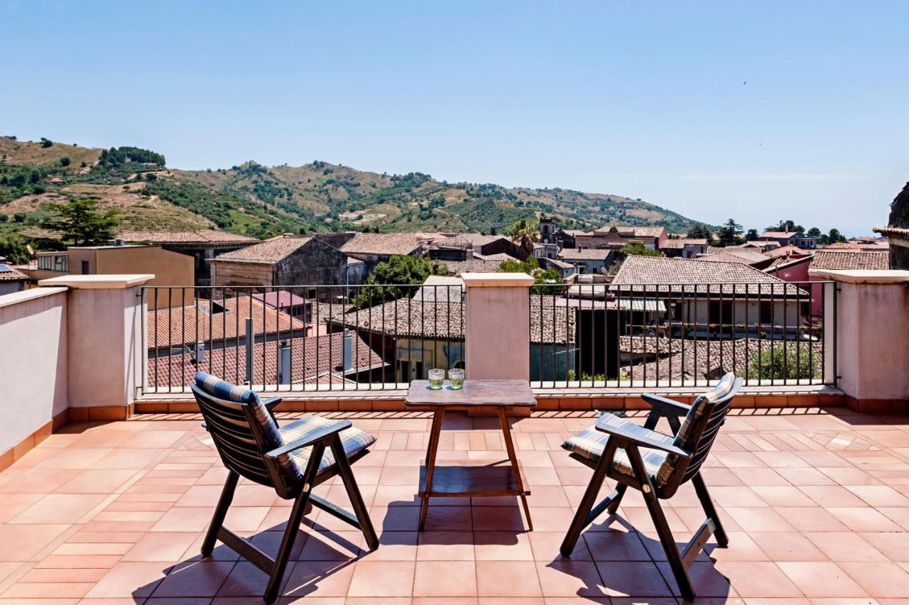 Gli Iris Apartments By Wonderful Italy Linguaglossa Dış mekan fotoğraf