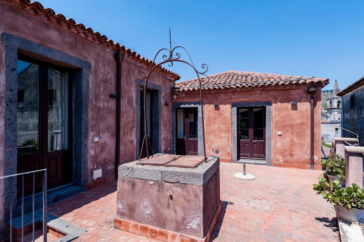 Gli Iris Apartments By Wonderful Italy Linguaglossa Dış mekan fotoğraf