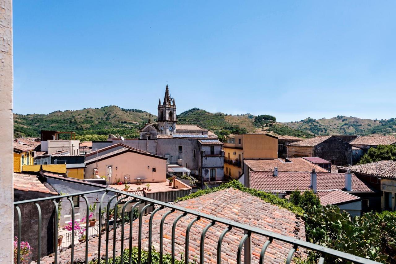 Gli Iris Apartments By Wonderful Italy Linguaglossa Dış mekan fotoğraf
