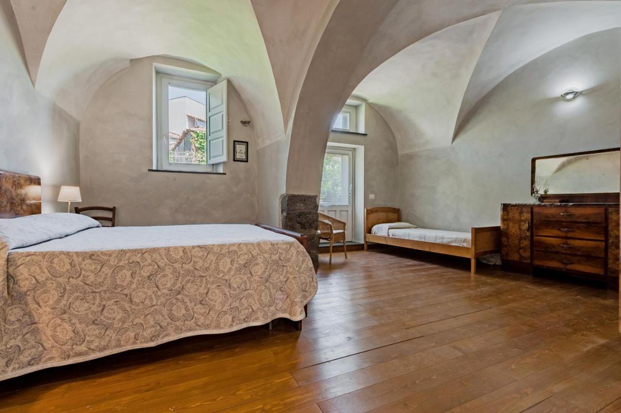 Gli Iris Apartments By Wonderful Italy Linguaglossa Dış mekan fotoğraf